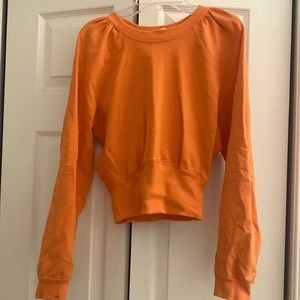 Lululemon long sleeve shirt size 4